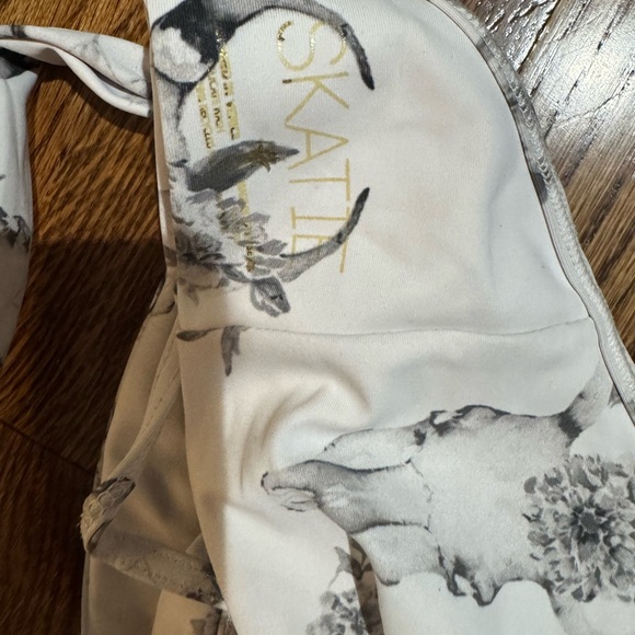 Skatie Monochrome Floral Bikini - Picture 4 of 5